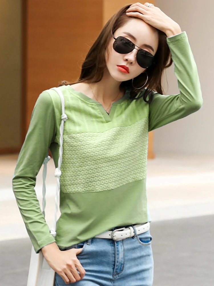 2024 Autumn Winter V-neck Women T-Shirt Elegant Floral Lace Patchwork Long Sleeve Loose Fashion Tees Shirt Female Casual Tops